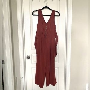 Listicle Women’s Wide Leg Jumpsuit